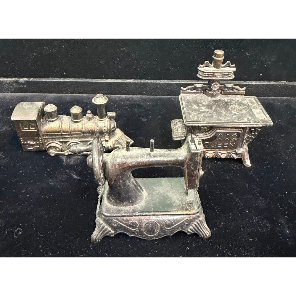 Vintage Die Cast Pencil Sharpener Lot of 3 {Train. Sewing Machine, Queen Stove}